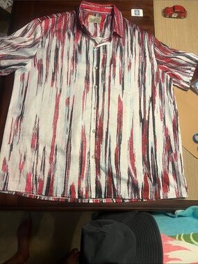 #31. Men's Casual Short-Sleeve Button-Down Shirt in Red, Black & White xl 💋
